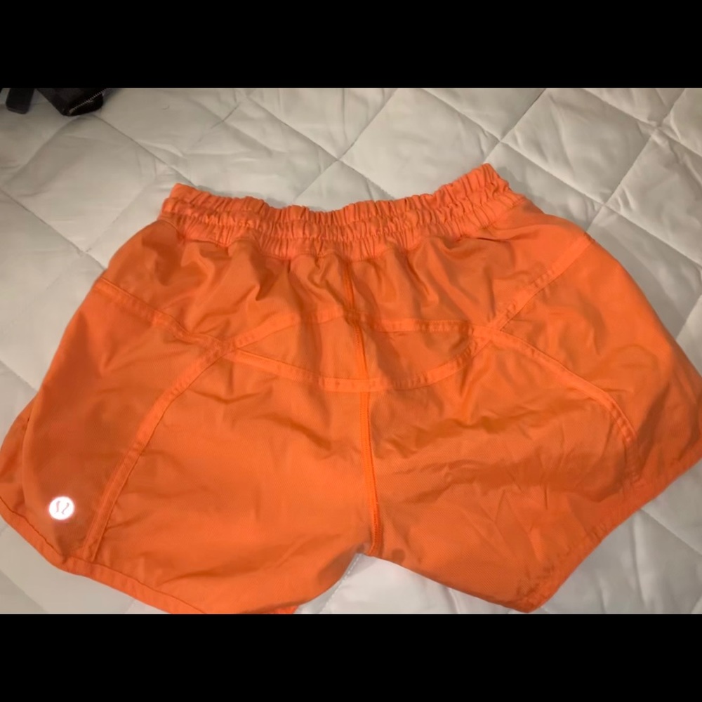 Size 6 lululemon shorts